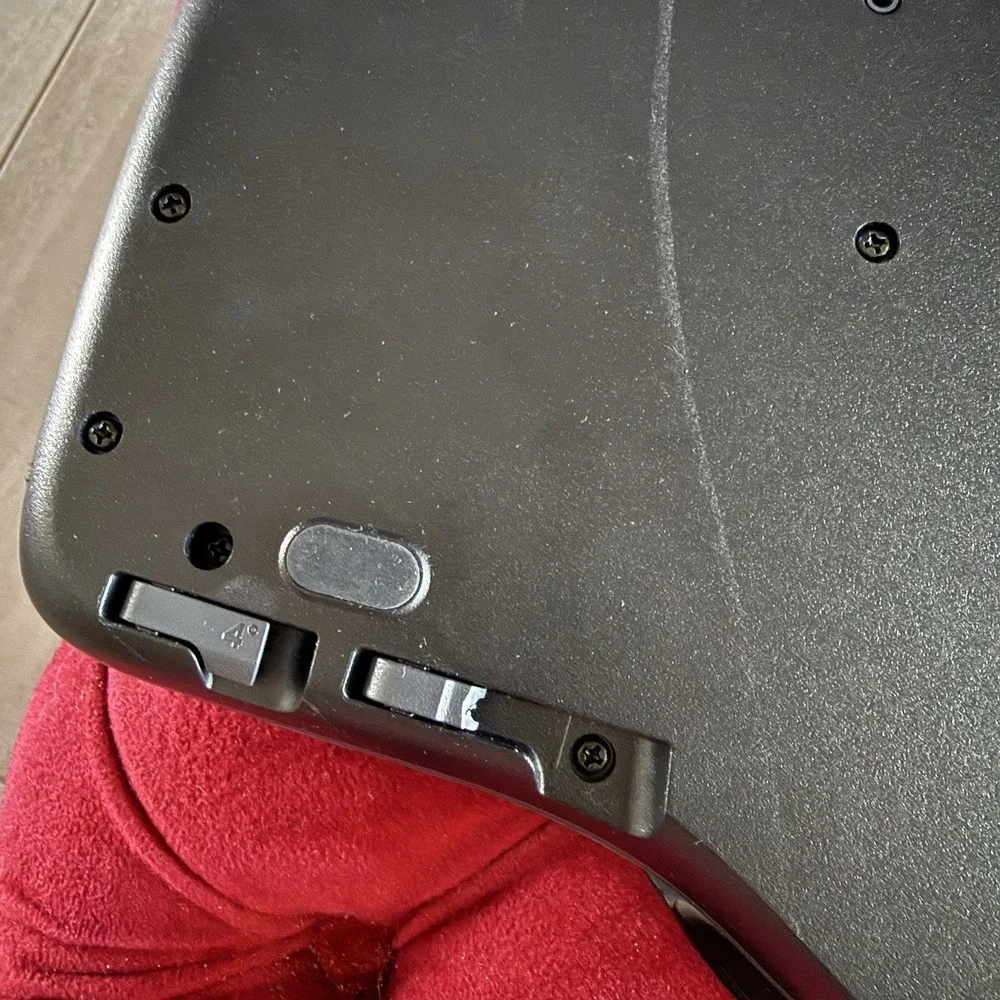 Logitech MK710‎ Wireless Keyboard (NO DONGLE) Broken Rear Leg